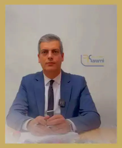 دکتر مهدی کرمی بهترین دکتر عمل بینی در تهران